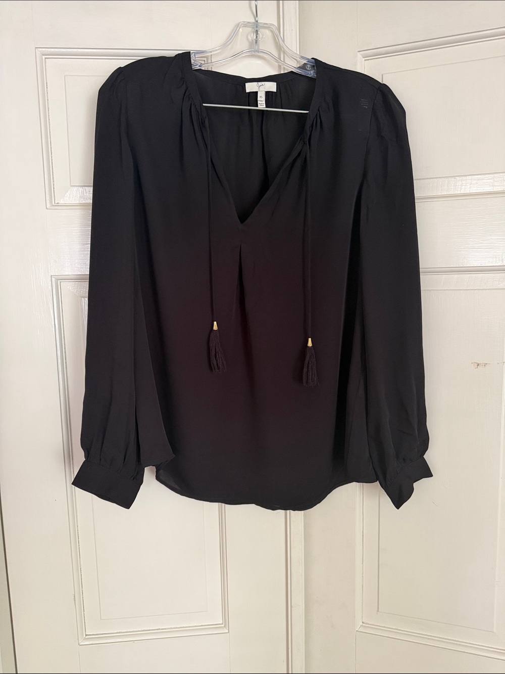 Joie Silk Black Long-Sleeve Tassel V-Neck Blouse with Gold Accents XS EUC
